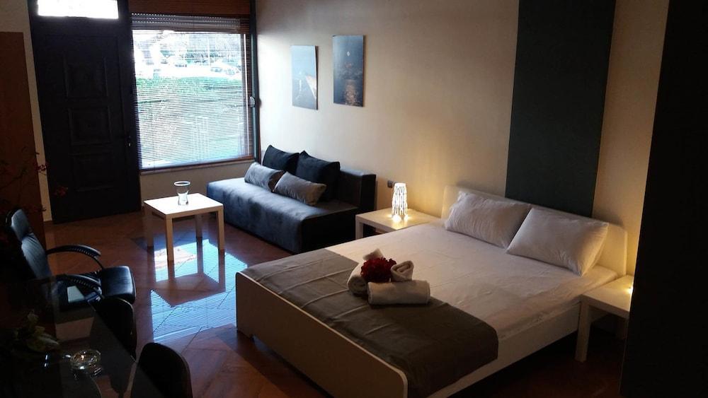 Our House Luxury Studio Кавала Экстерьер фото